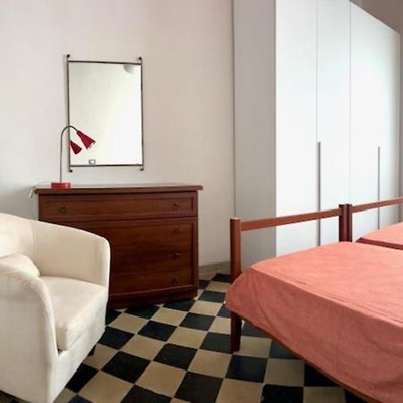 Siena Apartment 2 Parcheggio Privato E Giardino Екстер'єр фото